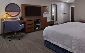 Hampton Inn & Suites by Hilton Montreal Dorval